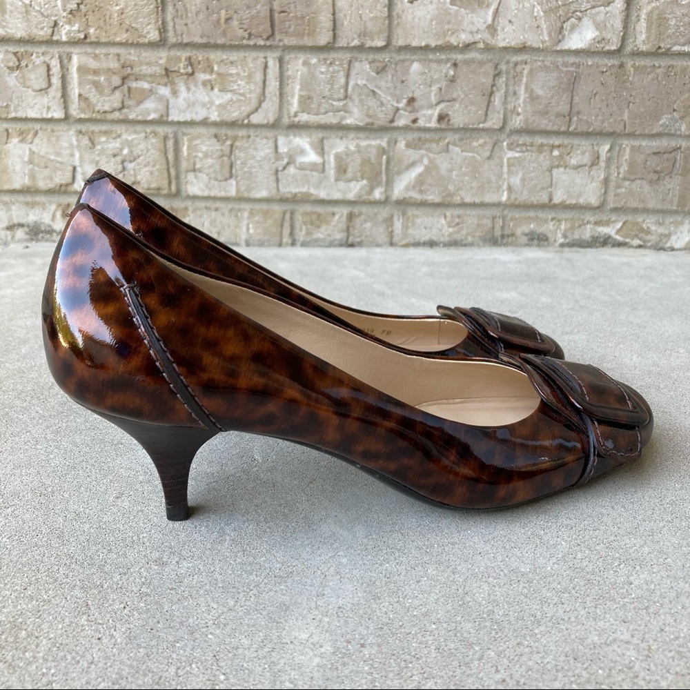 Cole Haan Front Buckle Pumps Size 7B 🌸